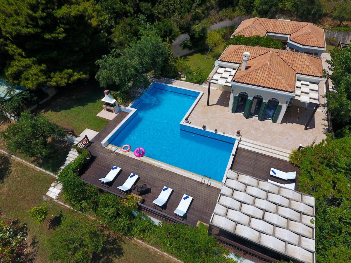 Vilă Corfu